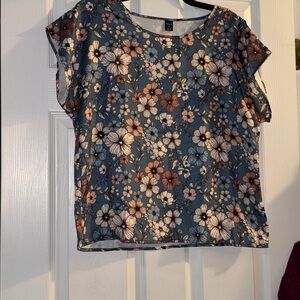 SHEIN Blue Floral Print Blouse